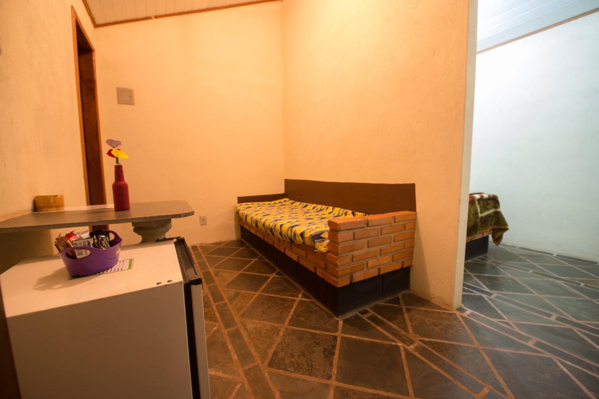 Hotel, Retiro do Chalé, 4 Quartos, 3 Vagas, 2 Suítes