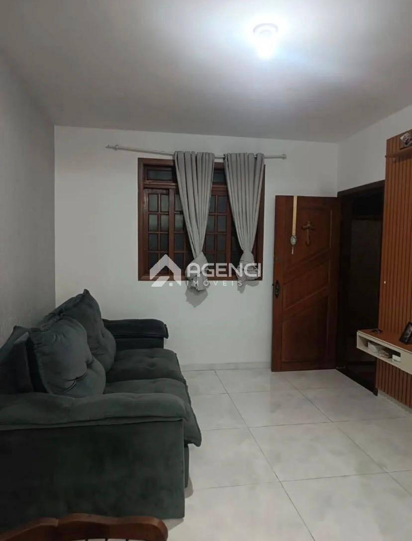 Casa, Arvoredo, 2 Quartos, 0 Vaga, 0 Suíte