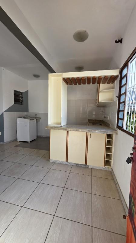 Casa, Jardim Leblon, 2 Quartos, 5 Vagas, 1 Suíte