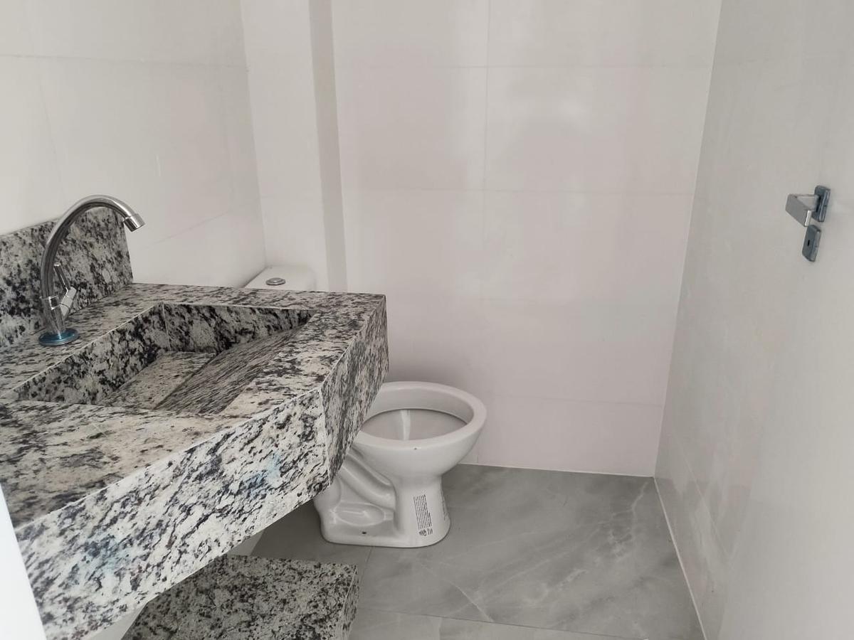 Casa, Candelária, 3 Quartos, 2 Vagas, 1 Suíte