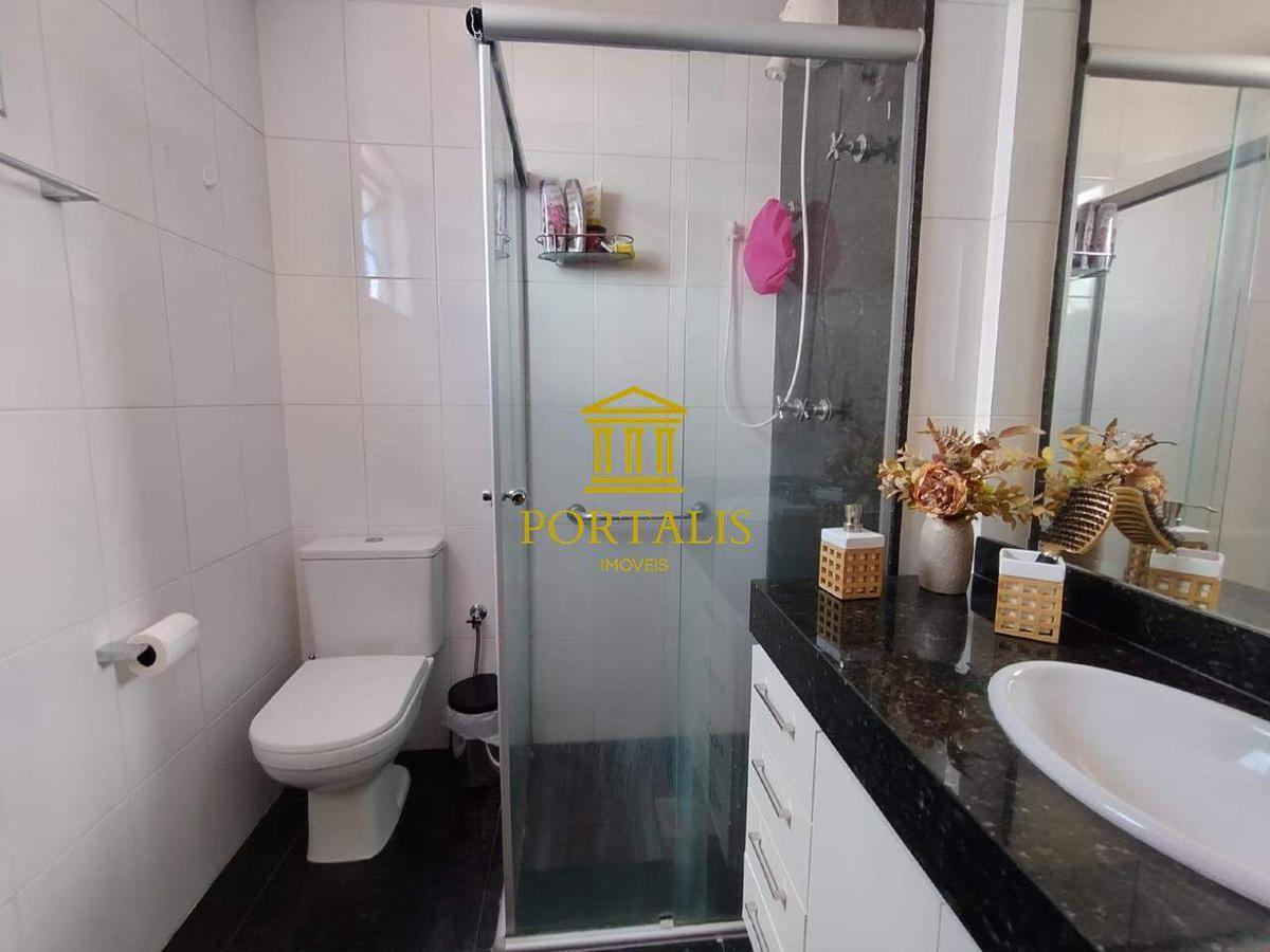 Apartamento, Sagrada Família, 3 Quartos, 2 Vagas, 1 Suíte