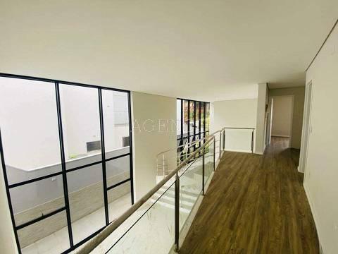 Apartamento, Portal do Sol, 4 Quartos, 0 Vaga, 3 Suítes