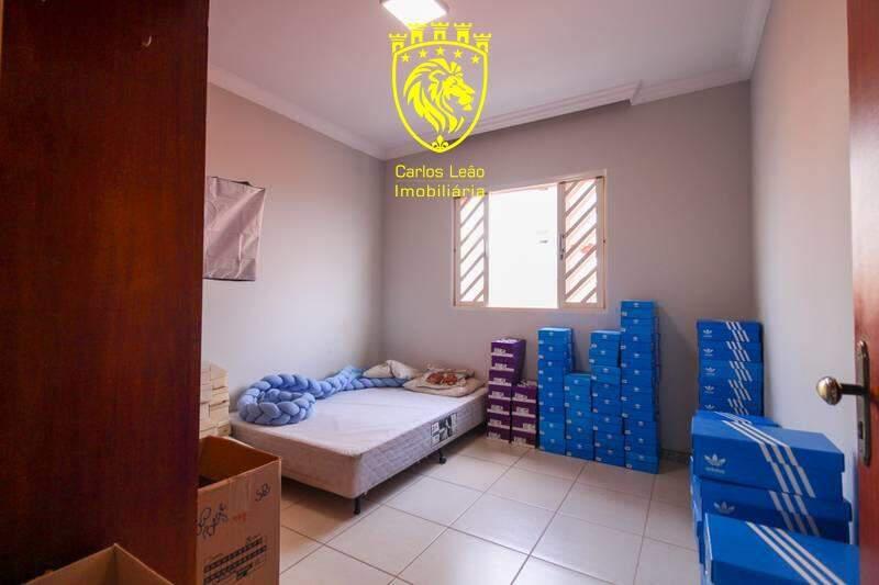 Casa, João Pinheiro, 5 Quartos, 5 Vagas, 1 Suíte