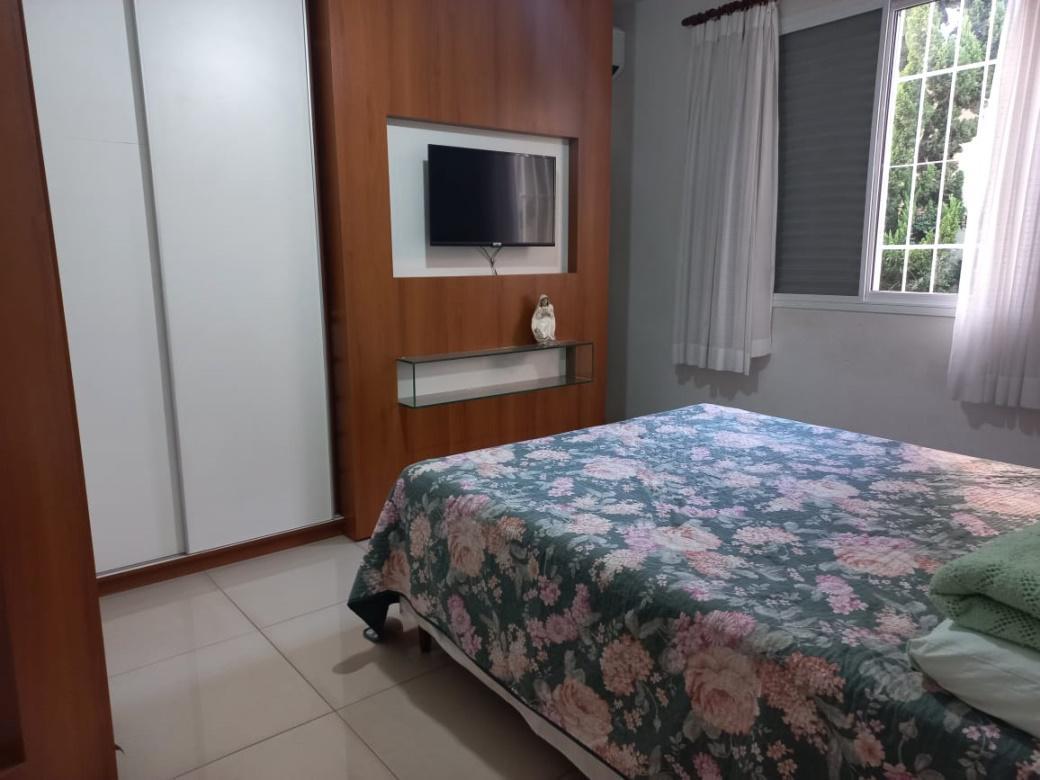 Casa, Nova Suíssa, 4 Quartos, 5 Vagas, 1 Suíte