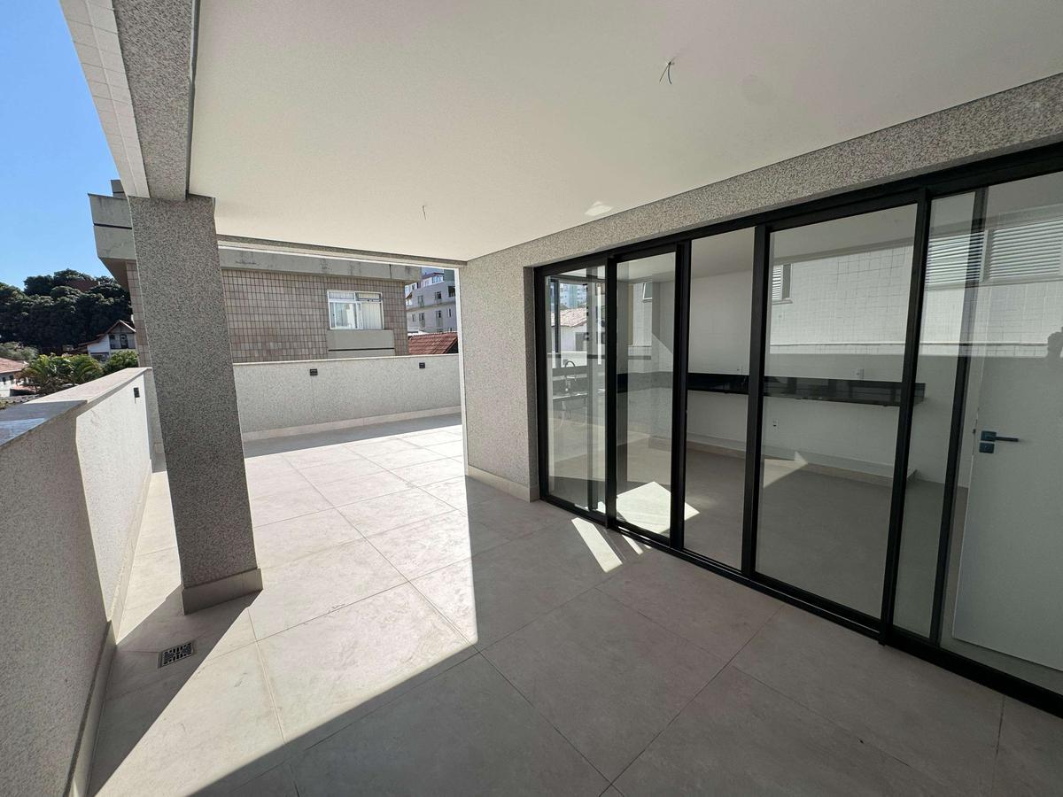 Cobertura, Liberdade, 4 Quartos, 2 Vagas, 2 Suítes