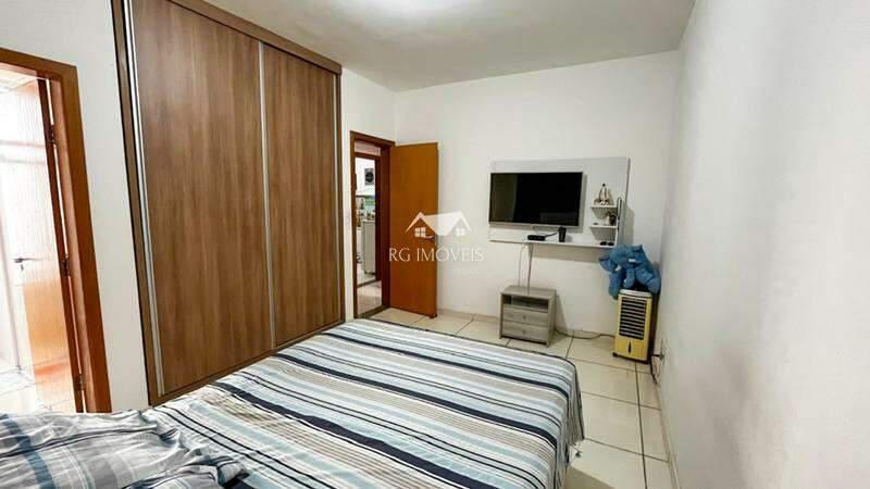 Apartamento, Barreiro, 3 Quartos, 2 Vagas, 1 Suíte