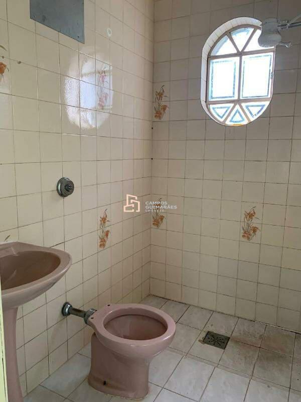 Casa, Flávio Marques Lisboa, 3 Quartos, 2 Vagas, 1 Suíte