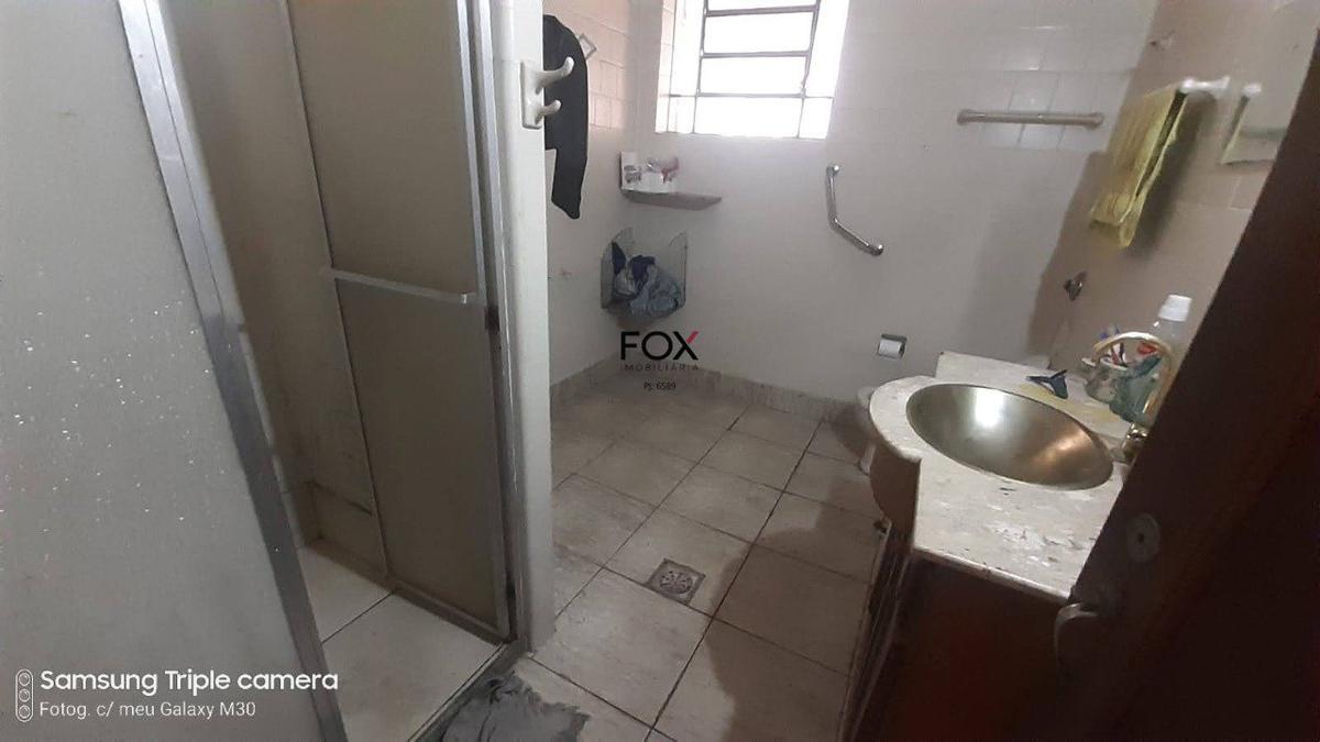 Casa, Funcionários, 4 Quartos, 2 Vagas