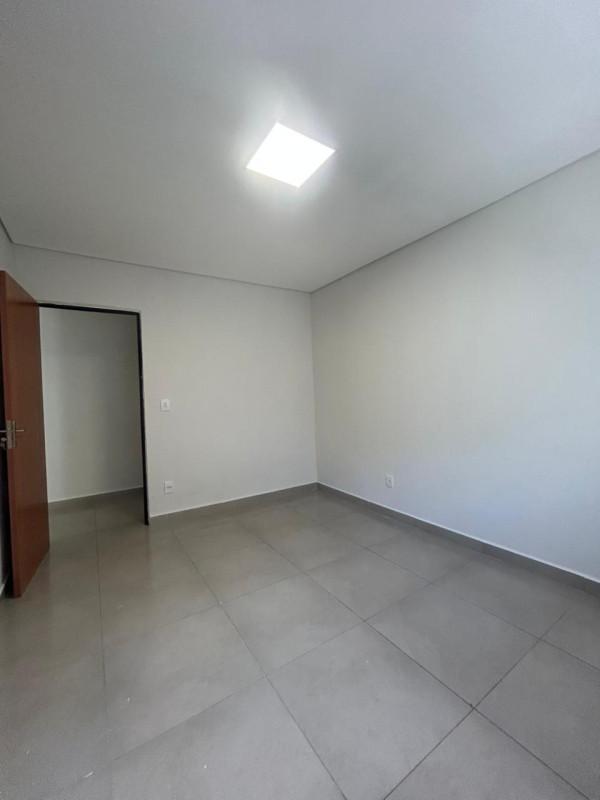 Casa Comercial, Vila Clóris, 3 Quartos, 2 Vagas, 1 Suíte