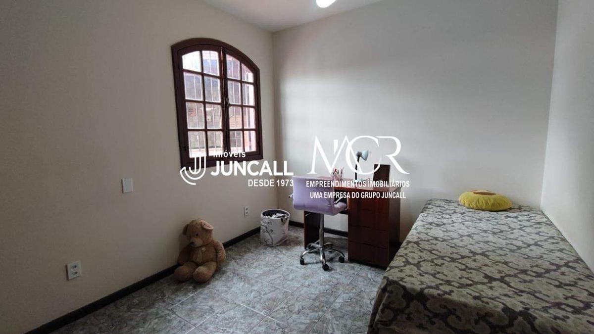 Casa, Santa Branca, 4 Quartos, 3 Vagas, 1 Suíte