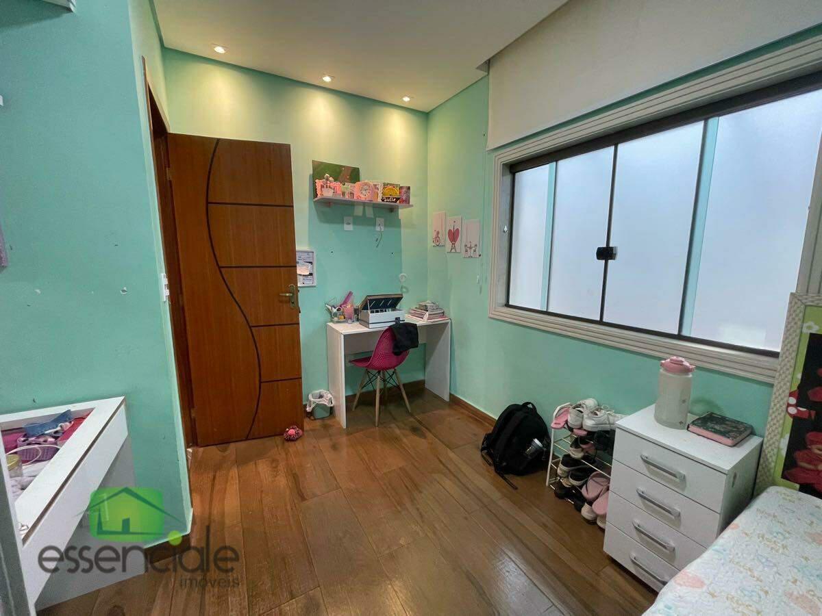 Casa, Conjunto Água Branca, 3 Quartos, 2 Vagas, 1 Suíte