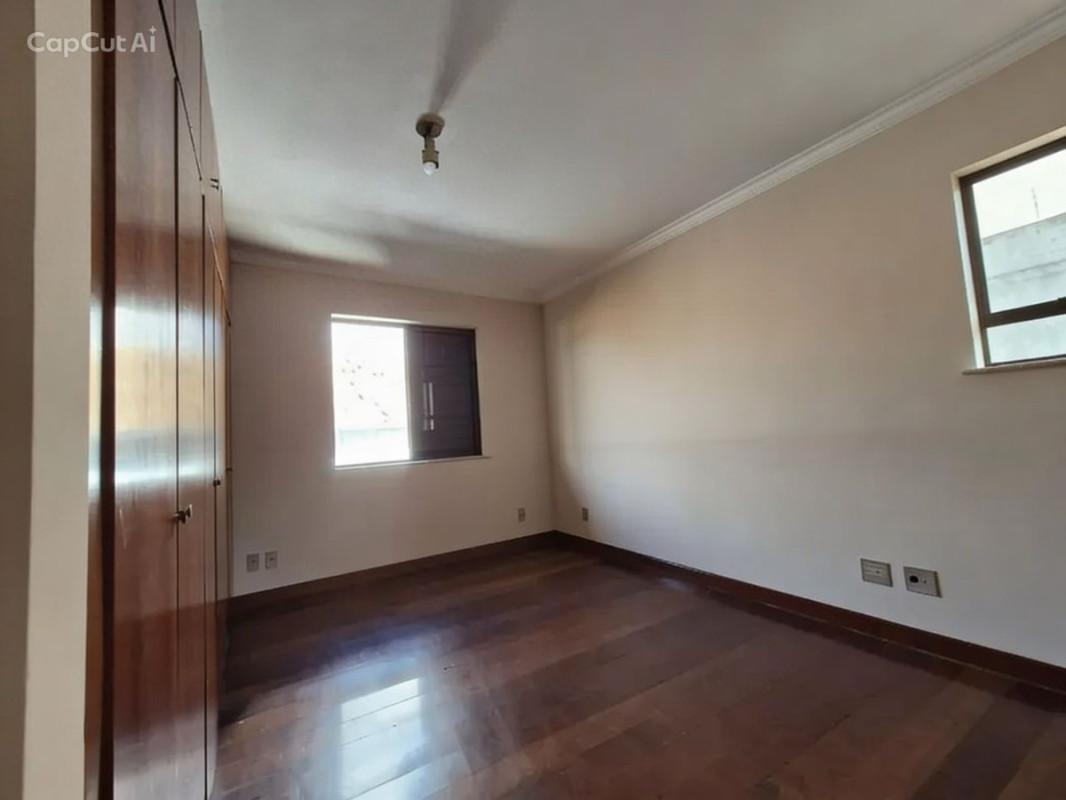 Casa, Itapoã, 5 Quartos, 4 Vagas, 3 Suítes