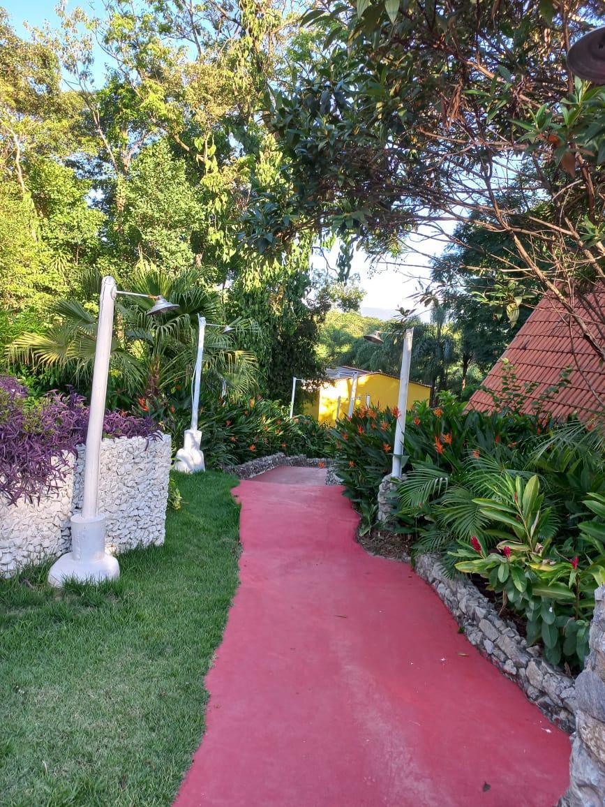 Hotel, Bandeirinhas, 12 Quartos, 100 Vagas