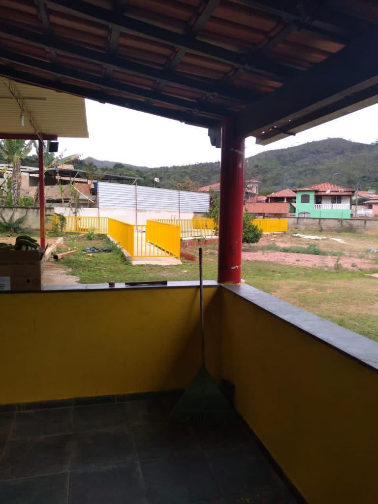 Casa, Pompeu, 1 Quarto, 20 Vagas