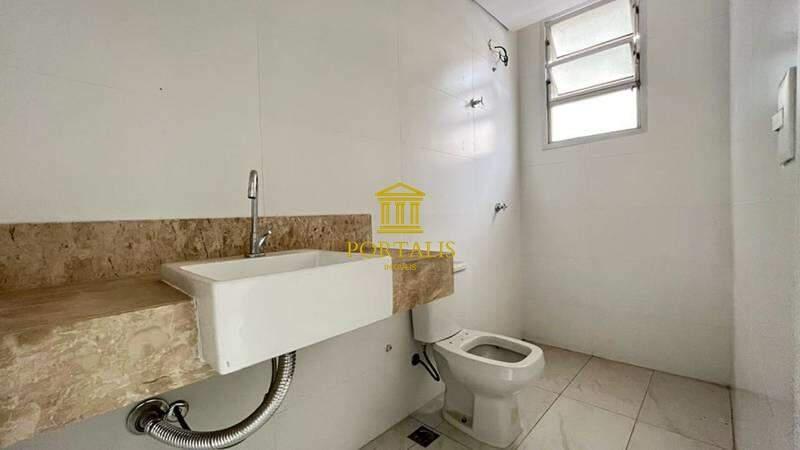 Apartamento, Centro, 2 Quartos, 0 Vaga, 1 Suíte