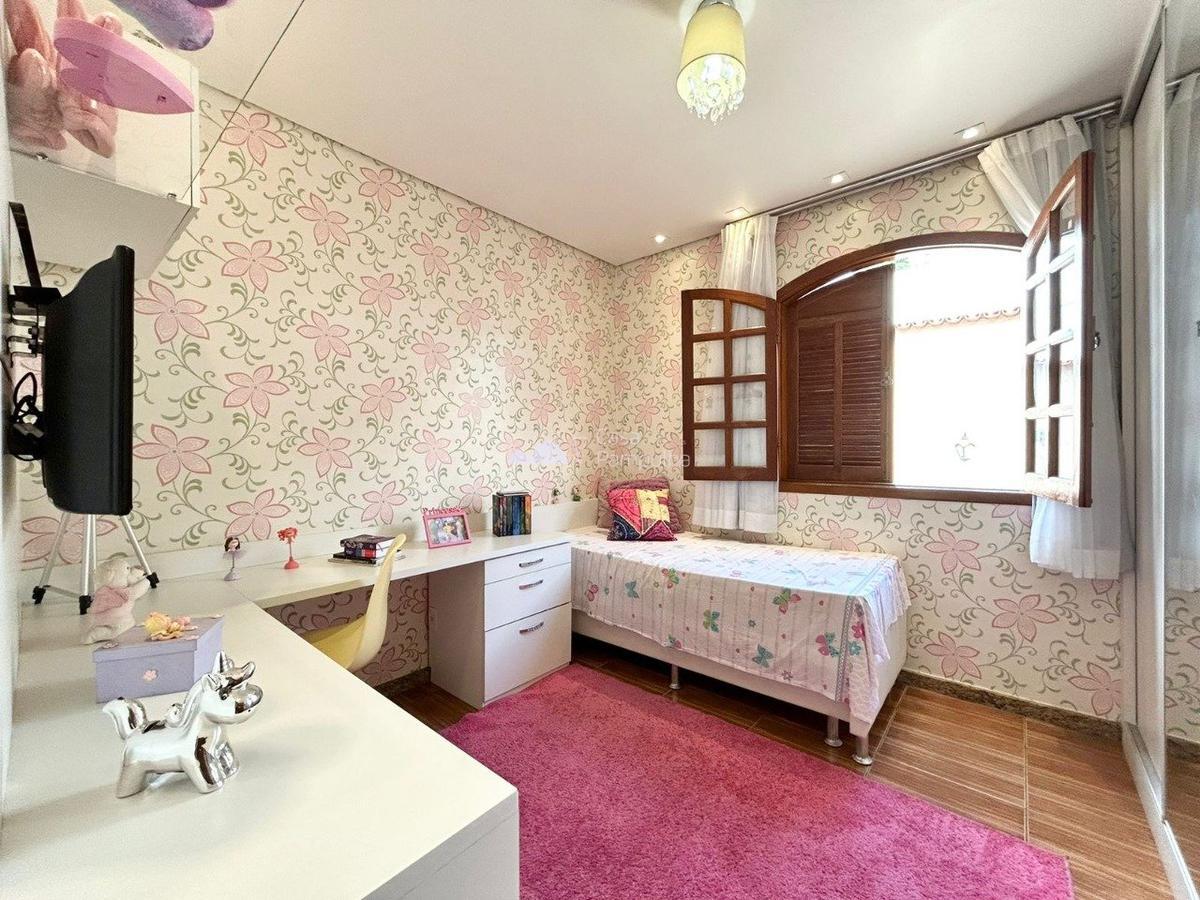 Casa, Itapoã, 4 Quartos, 6 Vagas, 1 Suíte