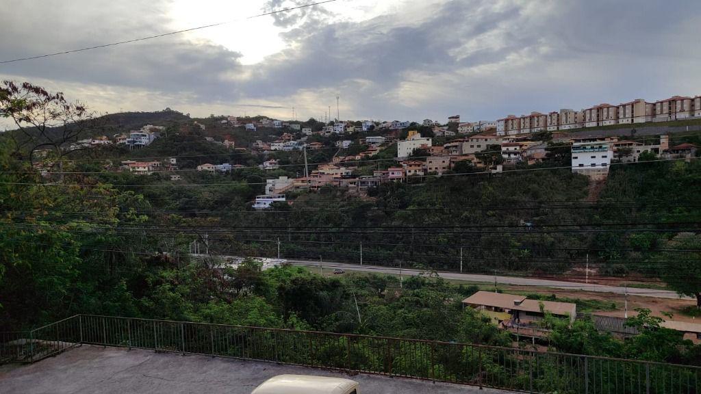 Casa, Fogo Apagou, 4 Quartos, 0 Vaga
