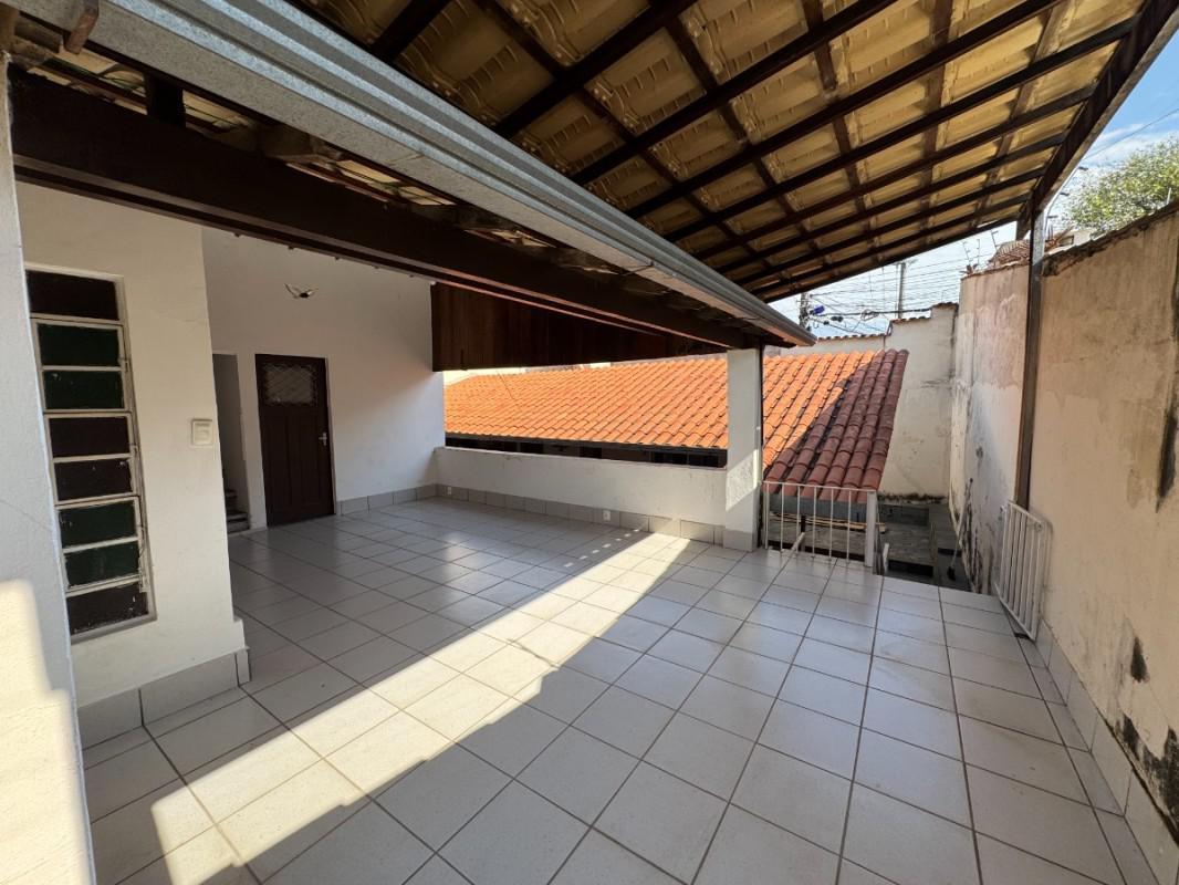 Casa, Colégio Batista, 4 Quartos, 2 Vagas, 2 Suítes