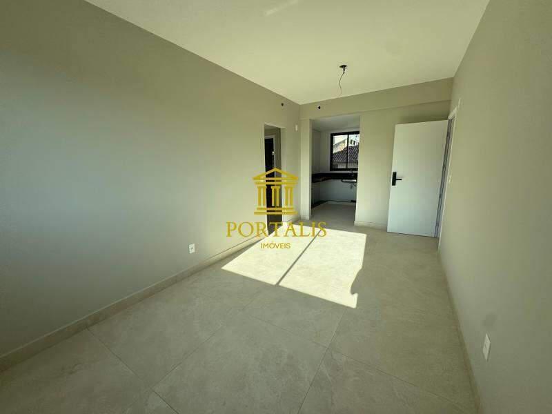 Apartamento, Serra, 2 Quartos, 2 Vagas, 1 Suíte