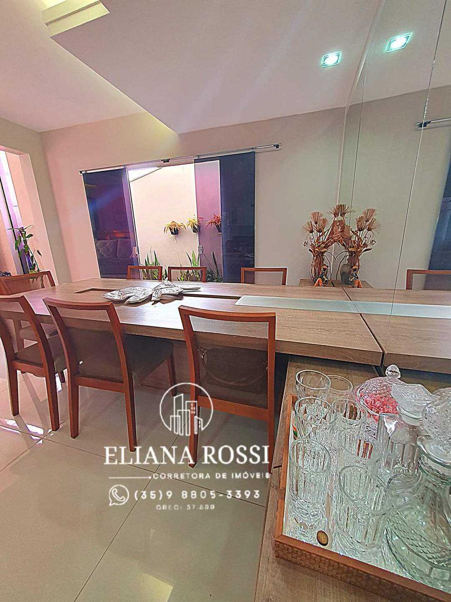 Casa, Campos Elíseos, 3 Quartos, 4 Vagas, 1 Suíte