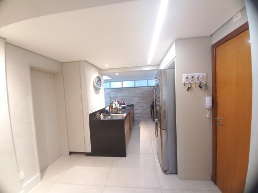 Apartamento, Sion, 3 Quartos, 4 Vagas, 1 Suíte