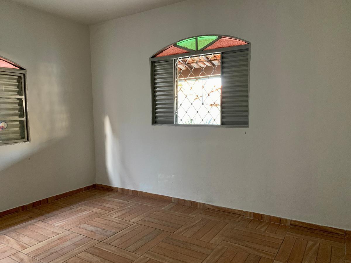 Casa, Arvoredo, 3 Quartos, 2 Vagas, 1 Suíte
