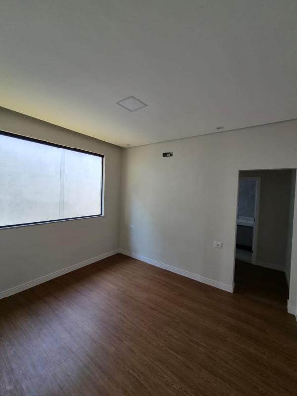 Casa, Francisco Pereira, 3 Quartos, 4 Vagas, 1 Suíte