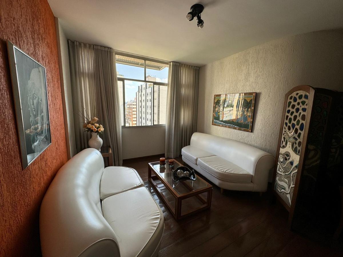 Apartamento, Funcionários, 4 Quartos, 2 Vagas, 1 Suíte