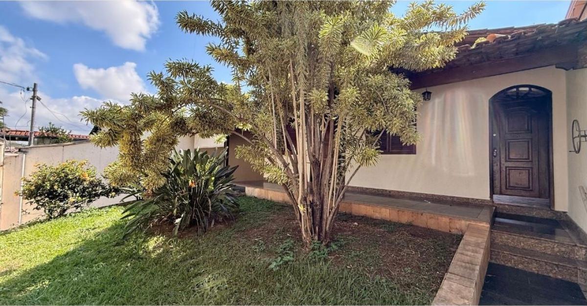 Casa, Alípio de Melo, 3 Quartos, 2 Vagas, 1 Suíte