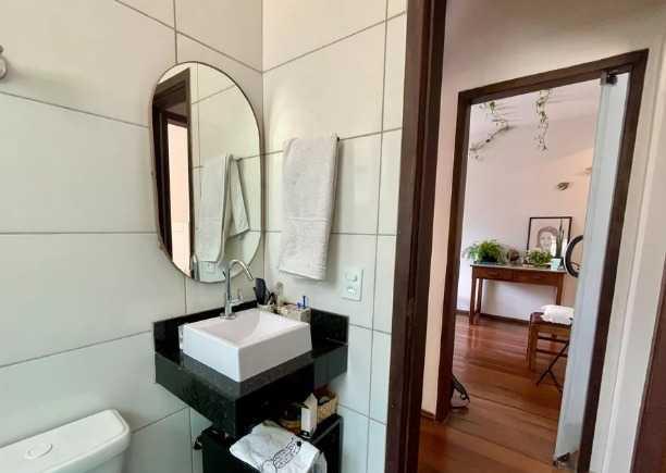 Apartamento, Sagrada Família, 2 Quartos, 1 Vaga, 1 Suíte
