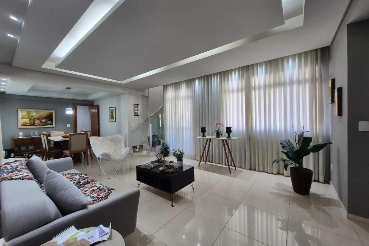 Cobertura, Cruzeiro, 4 Quartos, 4 Vagas, 2 Suítes