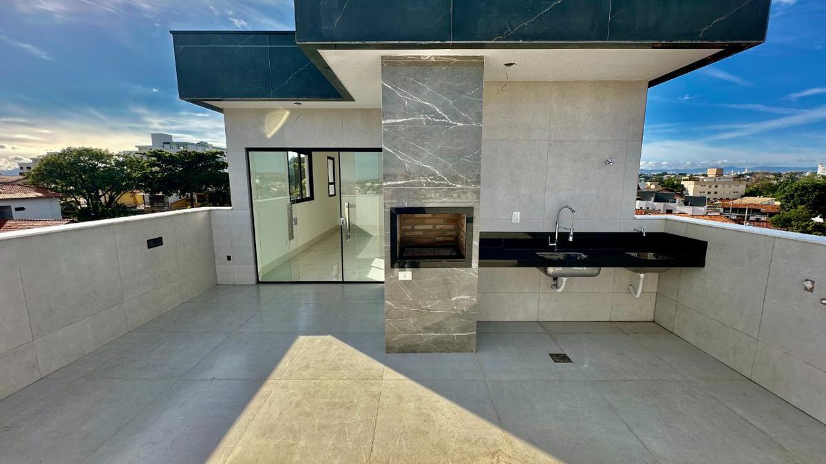 Cobertura, Planalto, 4 Quartos, 2 Vagas, 2 Suítes