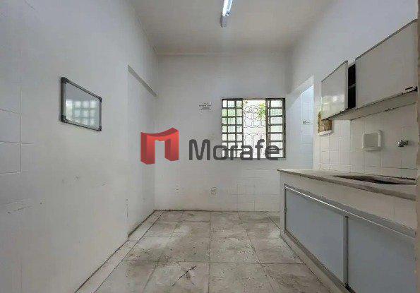 Galpão, São José, 0 Quarto, 4 Vagas