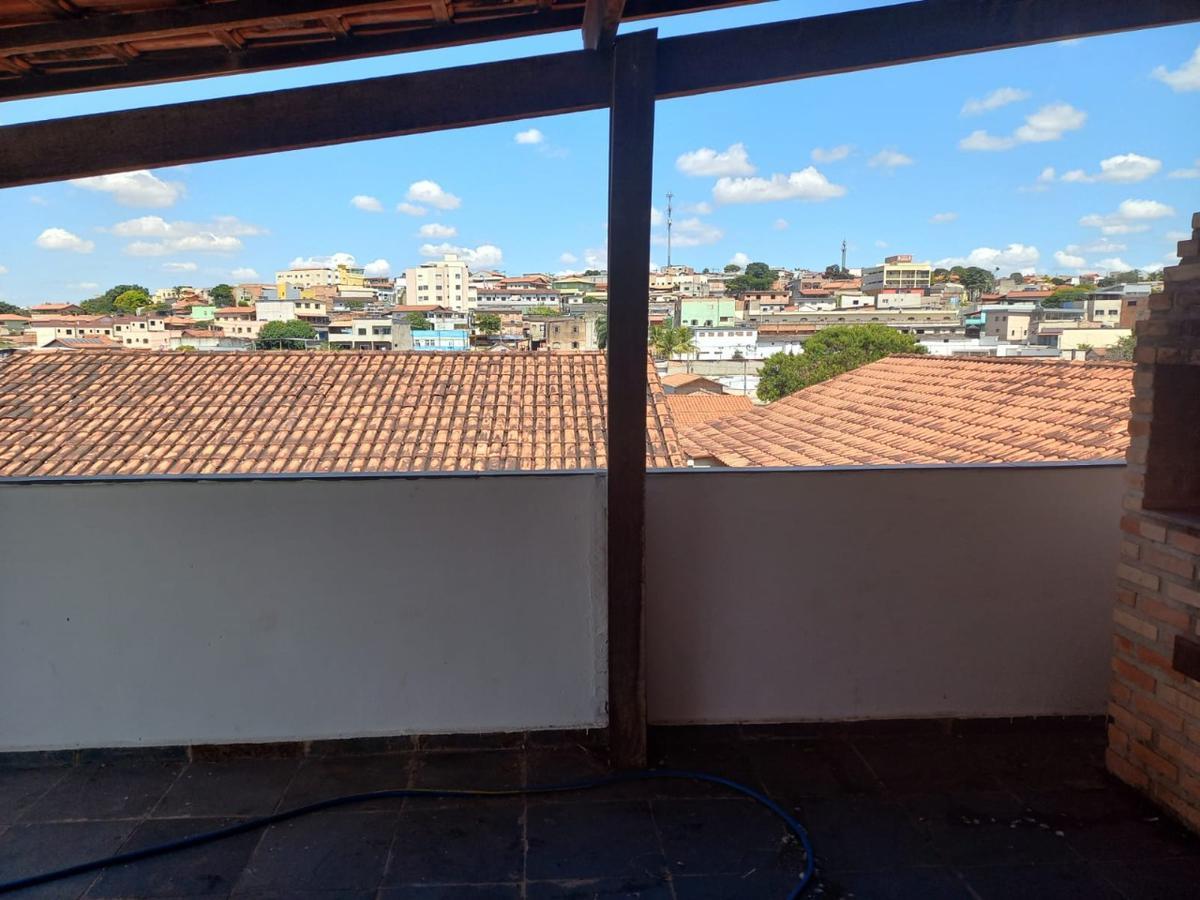 Casa, Parque Xangri-lá, 4 Quartos, 4 Vagas, 2 Suítes