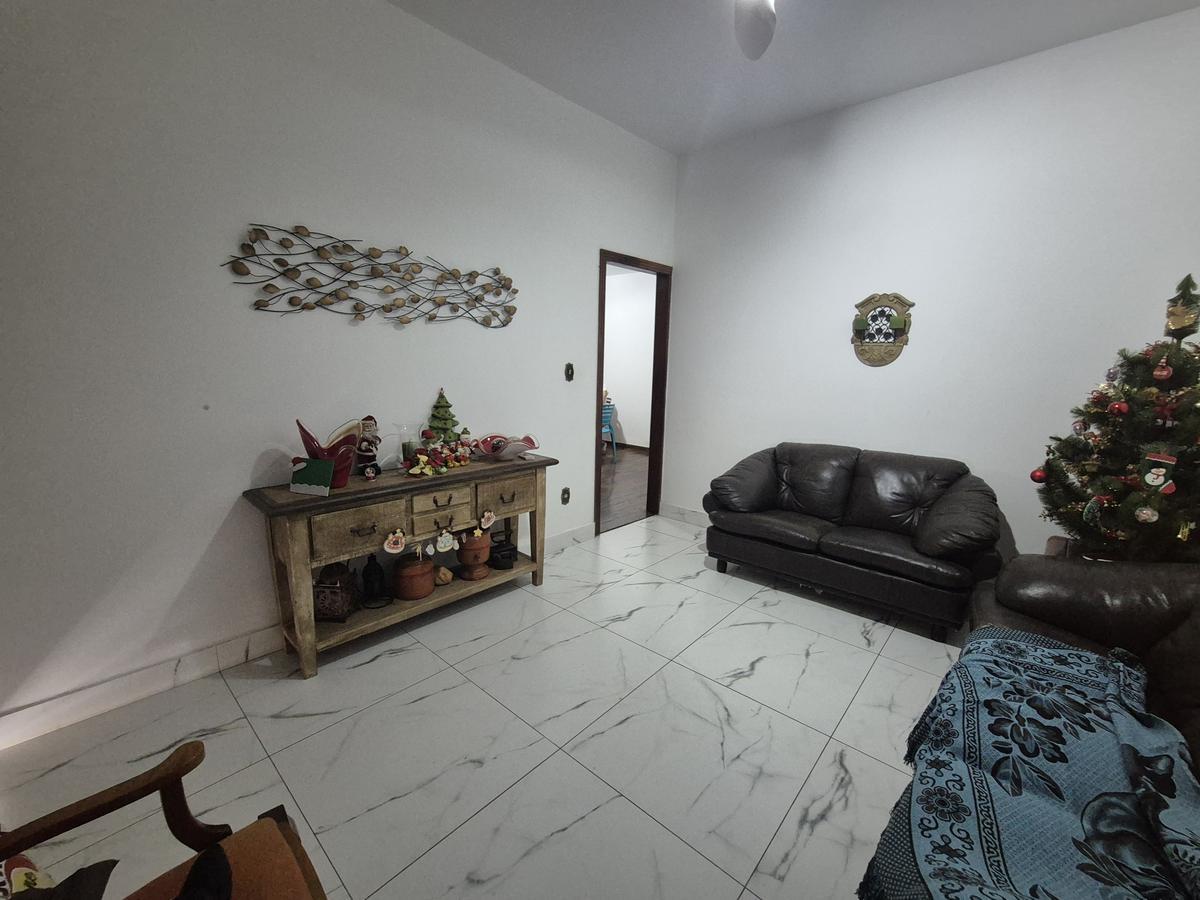 Casa, Jardim América, 5 Quartos, 3 Vagas, 1 Suíte