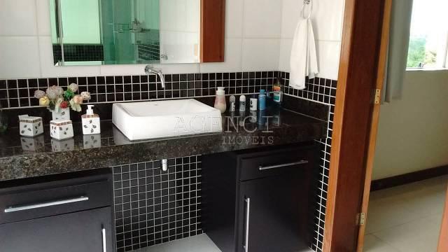 Casa, Camargos, 5 Quartos, 0 Vaga, 3 Suítes