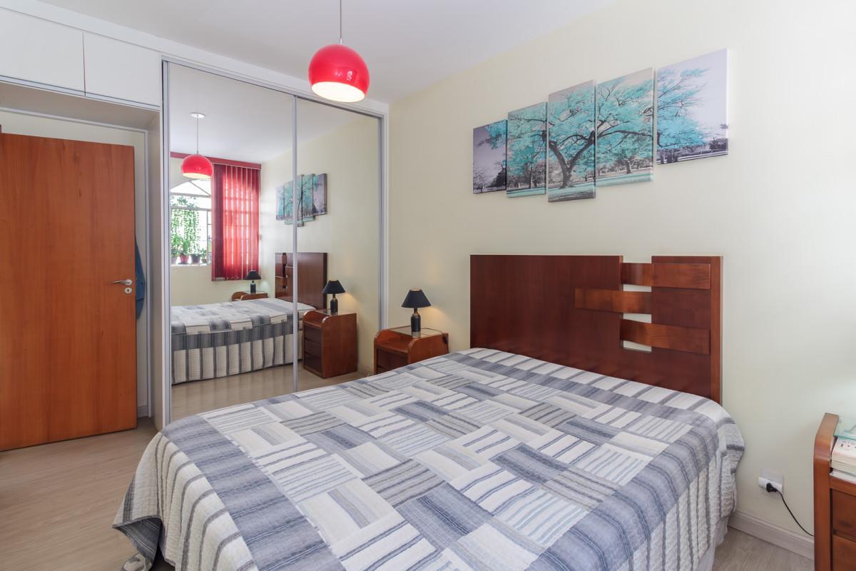 Apartamento, Sagrada Família, 2 Quartos, 1 Vaga