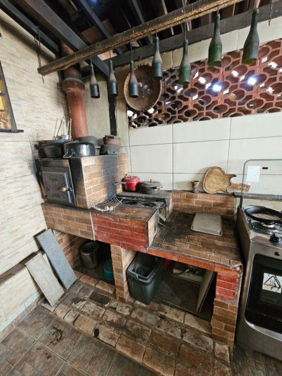 Casa, Esplanada, 3 Quartos, 5 Vagas, 1 Suíte