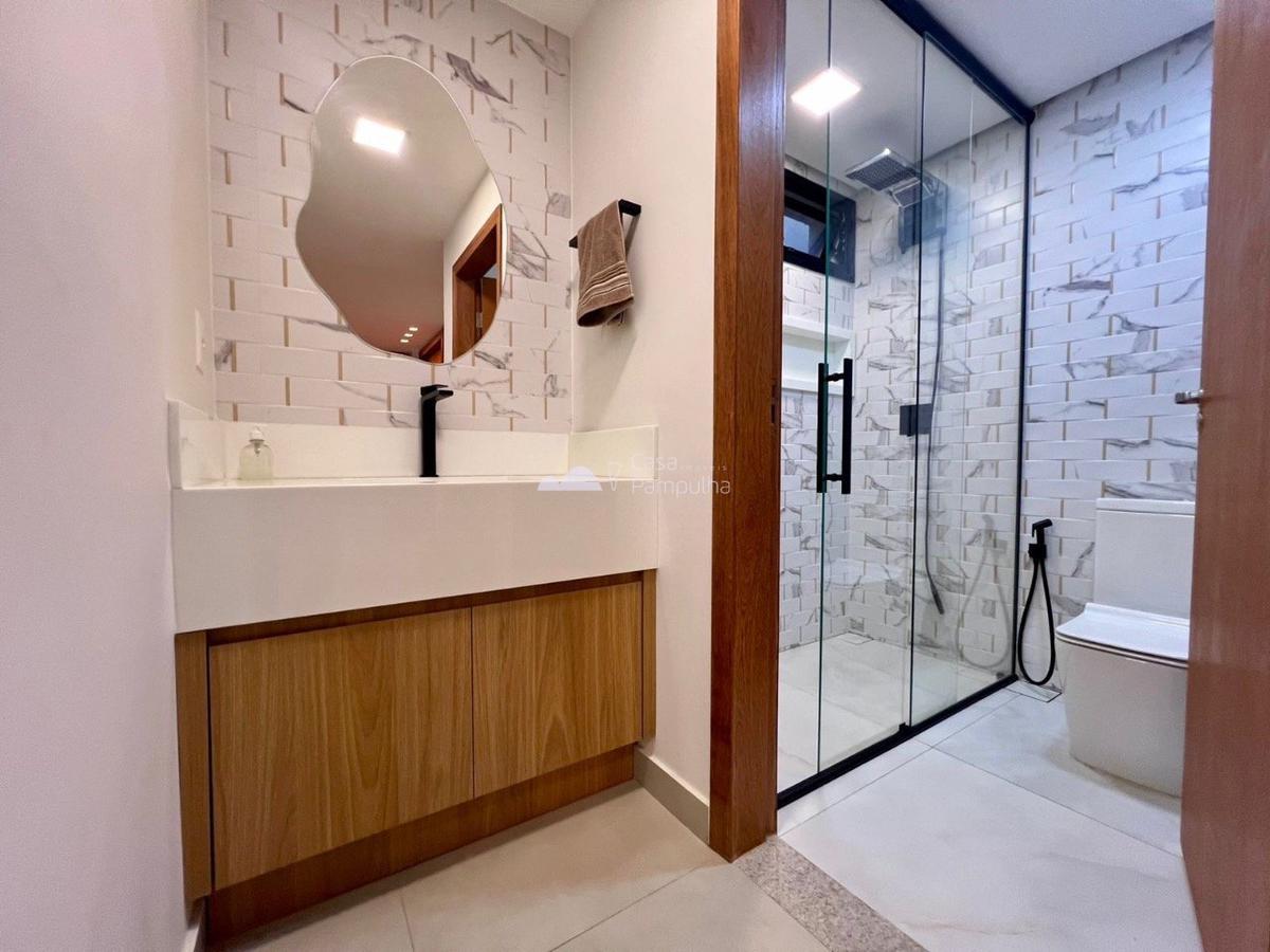 Casa, Itapoã, 3 Quartos, 4 Vagas, 3 Suítes