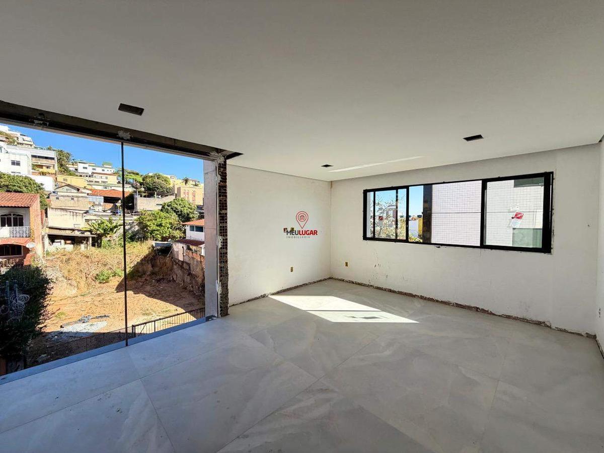 Apartamento, Barreiro, 3 Quartos, 2 Vagas, 1 Suíte