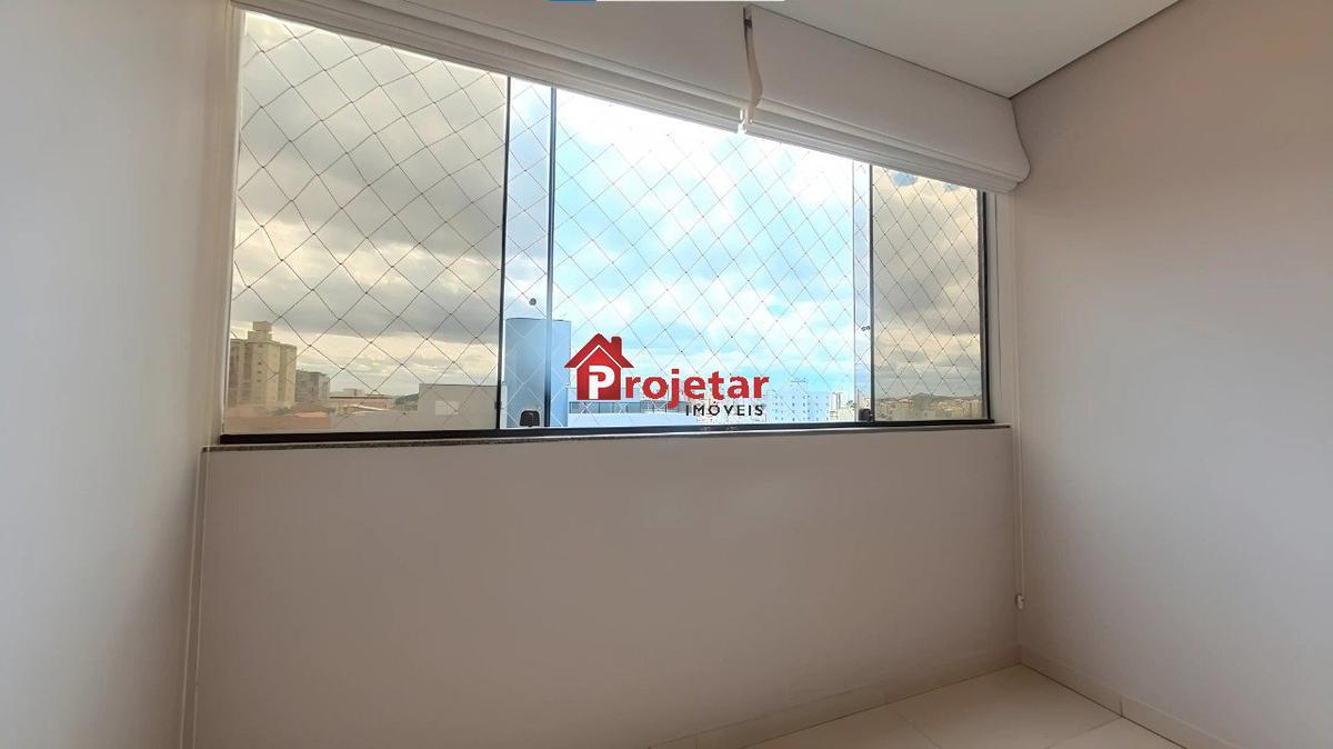 Apartamento, Floresta, 4 Quartos, 3 Vagas, 2 Suítes