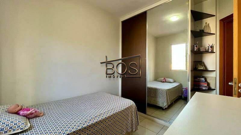 Apartamento, Sagrada Família, 3 Quartos, 2 Vagas, 1 Suíte