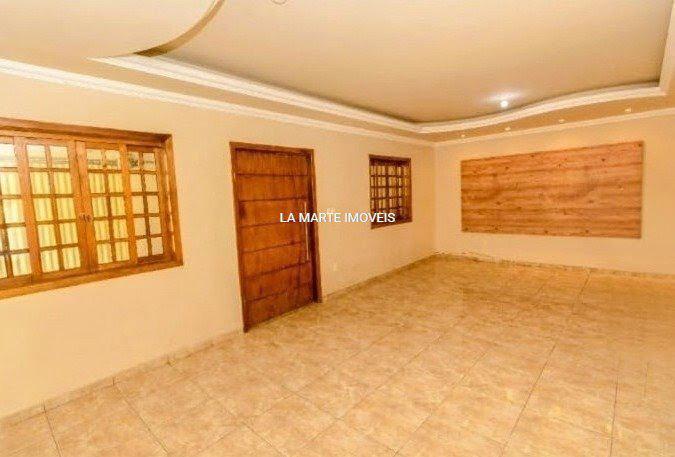 Casa, Oitis, 3 Quartos, 4 Vagas, 1 Suíte