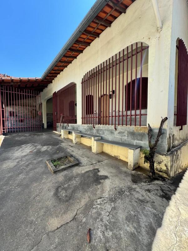 Casa, Goiânia, 3 Quartos, 3 Vagas, 1 Suíte