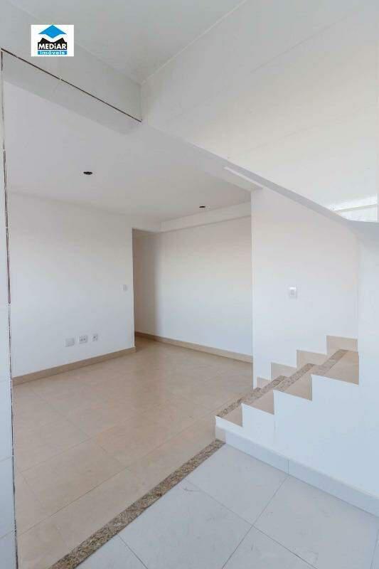 Cobertura, Sagrada Família, 2 Quartos, 2 Vagas, 1 Suíte