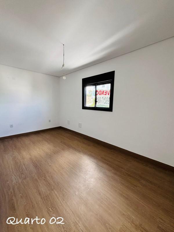 Casa, Cabral, 3 Quartos, 4 Vagas, 1 Suíte