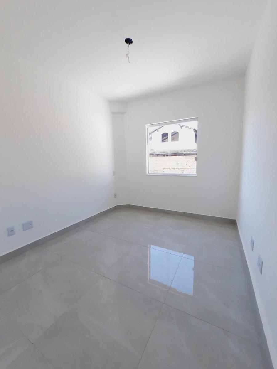 Casa, Floramar, 2 Quartos, 1 Vaga, 2 Suítes