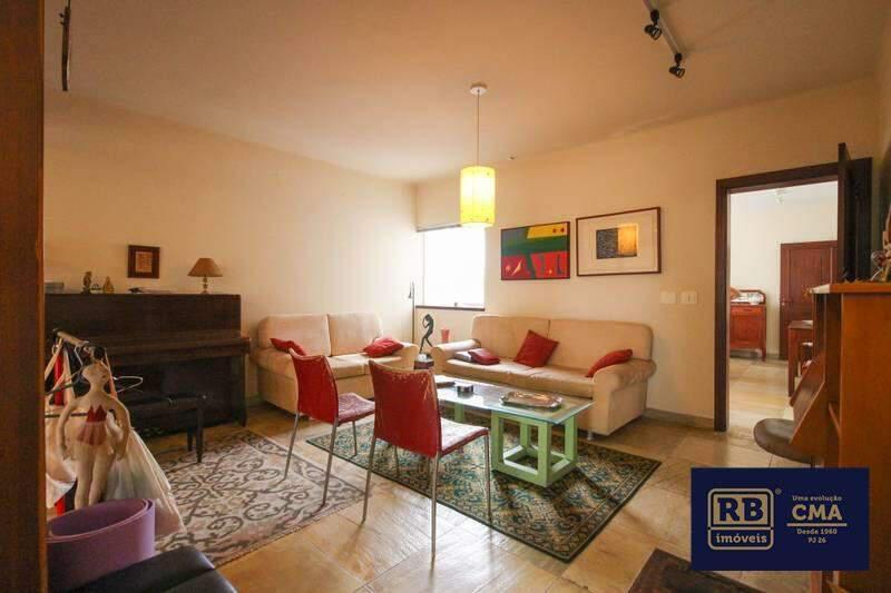 Casa, Serra, 4 Quartos, 5 Vagas, 1 Suíte