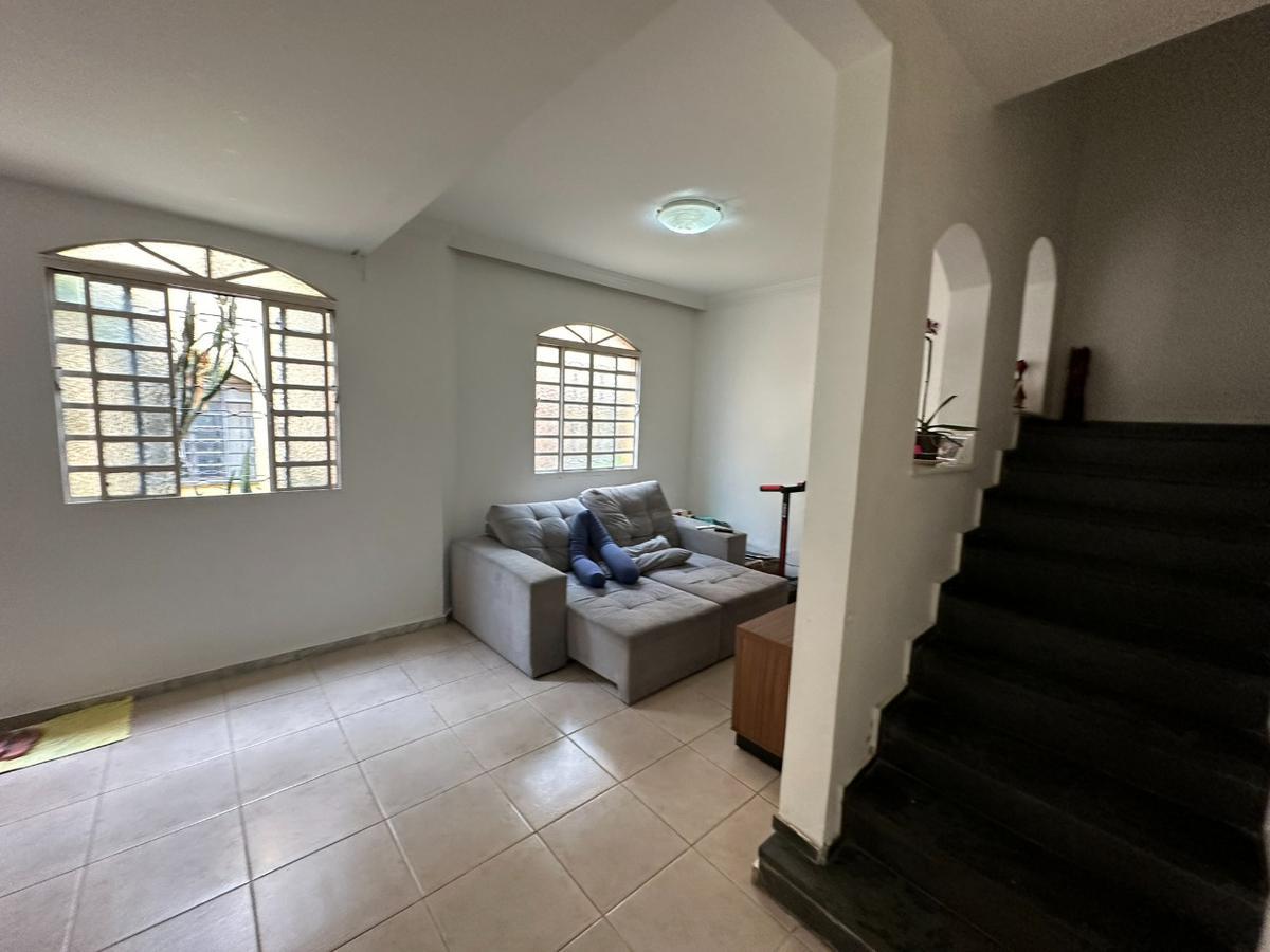 Casa, Santa Cruz, 3 Quartos, 1 Vaga, 1 Suíte