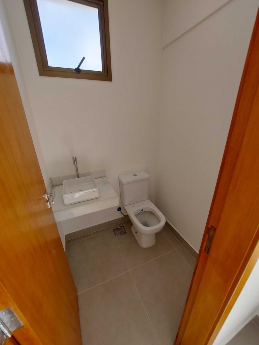 Apartamento, Sagrada Família, 2 Quartos, 2 Vagas, 1 Suíte